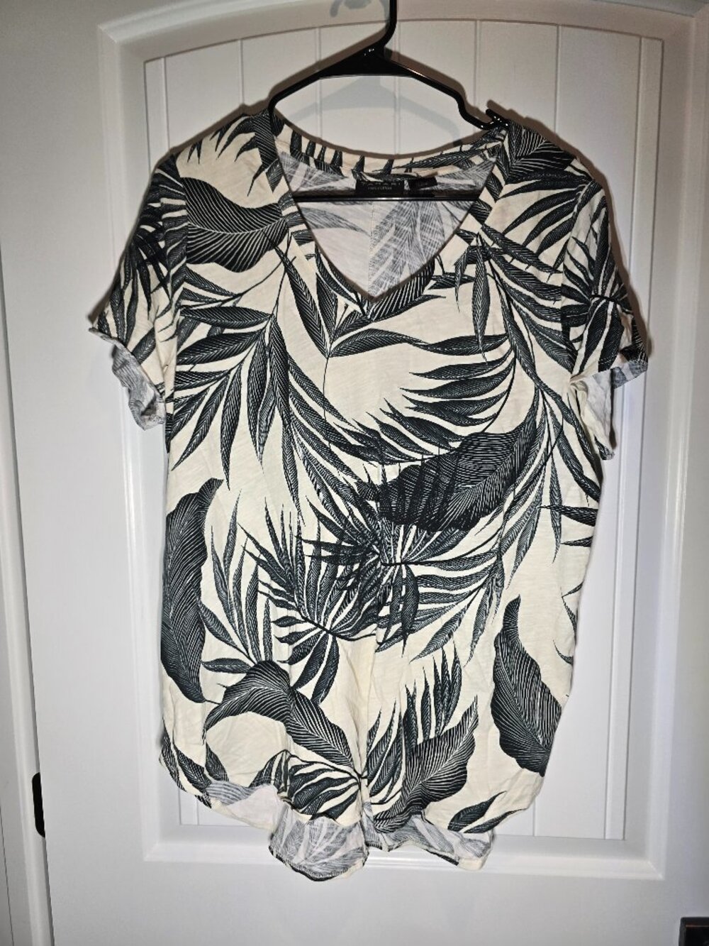 Tahari V Neck Cotton Top 1X